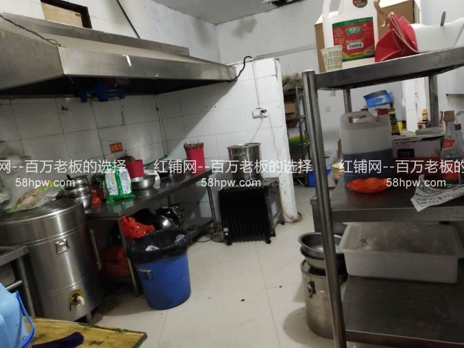 灞桥区十里铺180平火爆餐饮店低 价转让