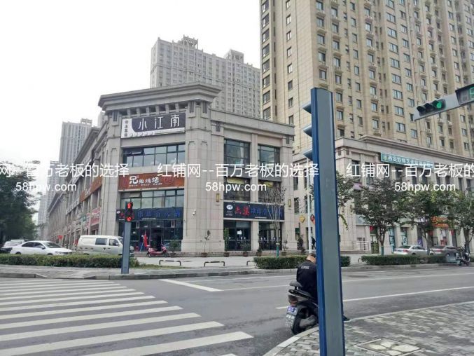 未央区凤城七路145平纯一层大门头大开间空铺出租