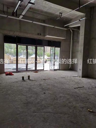 浐灞保利心语花园104平一楼临街空铺出租行业不限