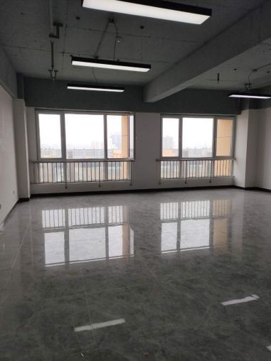 新城区康复路东方亿象城106平写字间出租