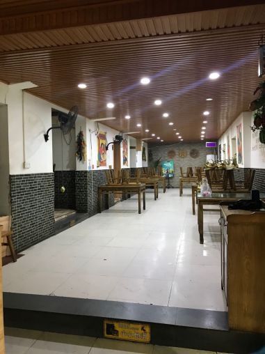 碑林区科技大学地铁口240平临街空铺出租 业态不限