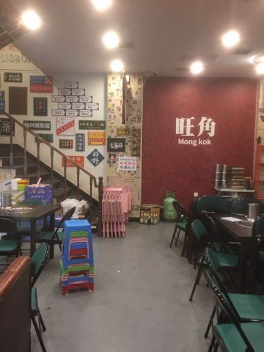 碑林区广济街繁华地段180平火爆餐饮店转让