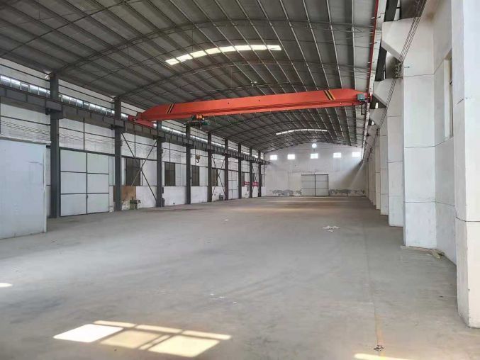 雁塔区工业园1000至3万平标准仓库 可分割带航车