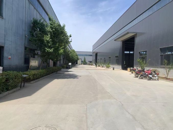 阎良北屯工业园区3000平厂房可分割带行车独立变压器