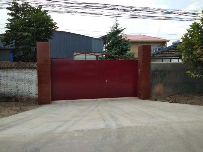 临潼西泉街道高速边1000平独院厂房出租可加盖